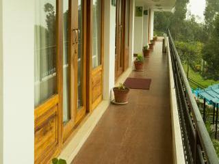 Mount N Mist Hotel Nainital Dış mekan fotoğraf