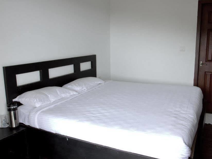 Mount N Mist Hotel Nainital Dış mekan fotoğraf